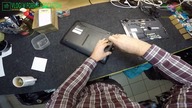 SAMSUNG NP300 - Wymiana dolnej obudowy