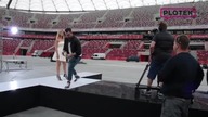 Joanna Krupa w mini wyglądała OBŁĘDNIE. Nic dziwnego, że dobry humor jej nie opuszczał [Plotek]