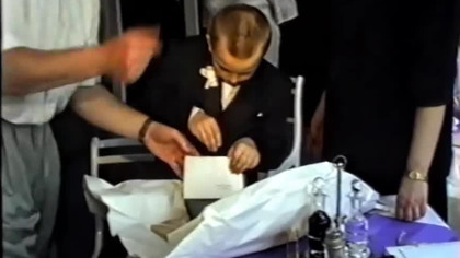 Obejrzałeś pieniądze to oddaj - Komunia Święta 1995