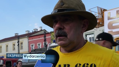 Zlot samochodów STARa na Rynku w Jaworznie