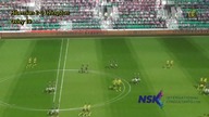 Bramkarz strzela gola
