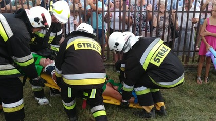 Pokaz ratownictwa drogowego OSP Markuszów - na dożynkach gminnych w Wólce Kątnej#3