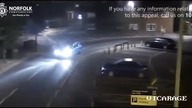 Kierowca potrącił przechodnia a później próbuje go dobić