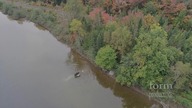 Latając dronem przypadkowo nakręcił walkę wilka z łosiem