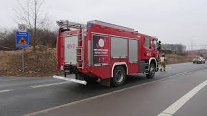 Plamy na drodze - interweniowała Straż