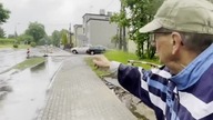 09. 06. 2023r Przeszła nawałnica.  Droga zamieniła się w RZEKĘ.  Mieszkańcy mają dość