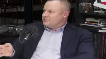 Rewolucja vs.  Ewolucja: Dlaczego Zmiany Powinny Być Ewolucyjne? #shorts