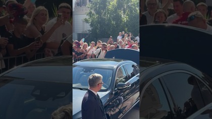 Lewandowski wysiadł z czarnego mercedesa  #shorts