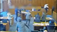 Gangster w trakcie procesu usiłuje zabić świadka