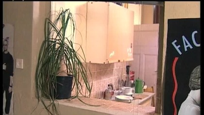 Świat według Kiepskich S01E01 Umarł odbiornik niech żyje odbiornik