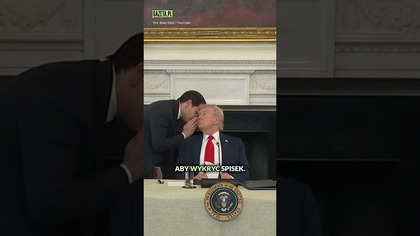 Donald Trump dostał tajemniczą notatkę.  Dotyczy ona sytuacji na Bliskim Wschodzie