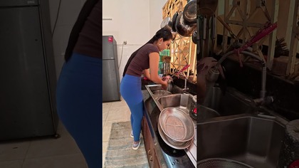 Czyszczenie i skrobanie ryby #kuchnia #gotowanie