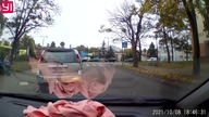 Kierunkowskaz w lewo i jedziemy w prawo brawo