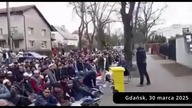 ISLAMSCY NACHODŹCY ZALEWAJĄ POLSKĘ.  Szokujące liczby i dramatyczne obrazki.  Skutki (NIE ) RZĄDU  m