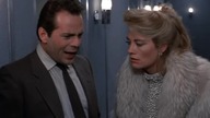Na wariackich papierach S01E06 - Morderstwo na następnej stacji