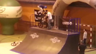 Efektowny trick na BMX