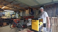 WUJEK ZROBI - WYMIANA WŁACZNIKA W GRUBOŚCIÓWCE DEWALT DW-733 KOLEJNE OSZCZEDNOSCI xD HEH :)