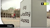 Daj władzy klapsa