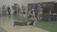 Pokazy: Obezwładnienie napastnika z nabita bronią