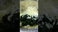 Krokiety ziemniaczane ze szpinakiem i żółtym serem #shorts #smakowitedania #food #przepis #recipe