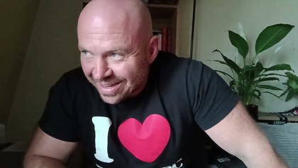 Pałka teleskopowa czy nóż do samoobrony?
