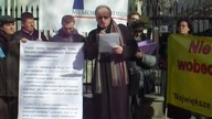Pikieta przeciw dyskryminacji Polaków na Litwie - marzec 2011