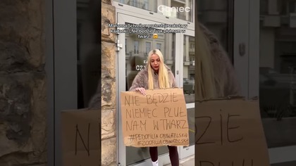 MARIANNA SCHREIBER PROTESTUJE ZAKUTA W KAJDANKI!