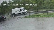 Cudem uniknął czołówki i rozjechania pieszego