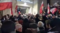 Manifestacja przed siedzibą TVP [Serwis informacyjny, KSTV Info]