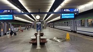 Pociągi na stacji Warszawa Centralna 2