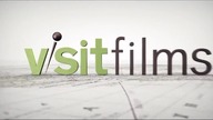 Film 2022
Opis filmu.
W trakcie postępowania rozwodowego Maria wraz z dziećmi przenosi się do starej rodzinnej posiadłości na meksykańskiej wsi. Na miejscu dowiaduje się, że w niewyjaśnionych okolicznościach zaginęła siostra gospodyni Mar&iacute;i. Kiedy bohaterka oferuje swoją pomoc, między kobietami zawiązuje się bliska więź.
Przeszukania okolicy nic jednak nie dają, podobnie jak wizyty na lokalnym komisariacie. W sprawę zaangażowana zostaje miejscowa komendantka policji Roberta. Ma ona na głowie własne problemy, pr&oacute;bując odciągnąć syna od interes&oacute;w z przestępczym podziemiem. Losy trzech kobiet, połączonych tajemniczą sprawą, coraz mocniej splatają się ze sobą w świecie pełnym przemocy, niejasnych wzajemnych zależności i sugestywnego milczenia.