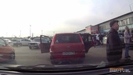 Bardzo agresywny pieszy