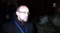 Grzegorz Piątkowski podczas protestu przeciw fałszowaniu wyborów w Krakowie