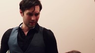 Przesadnie zazdrosna dziewczyna spotyka się z pechowym brian`em