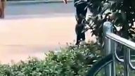 Inżynier w pracy...  przecież nie wolno mu przeszkadzać.. mp4 686x432