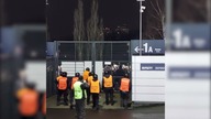 Legia kontra ochrona! Kuriozalne obrazki sprzed Stadionu Śląskiego