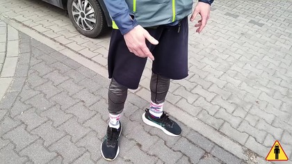 niepoczytalny, widać po oczach (1080p 30fps H264-128kbit AAC-polski)
