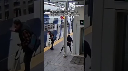 O KROK OD TRAGEDII NA STACJI NORTHGATE! SZALENIEC PRÓBOWAŁ ZEPCHNĄĆ PASAŻERA POD POCIĄG.