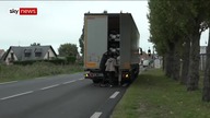 Francja: Imigranci łapią taksówkę do Londynu