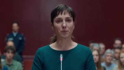 Dziewczyna z Obrożą