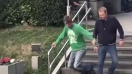 skate vs kloszard