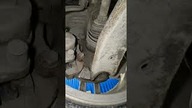 Wymiana tarcz hamulcowych ze szwagrem ksywka coś niecoś potrafię  i o włos od tragedii Mazda 3.