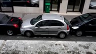 Woman Parked / Parkująca Kobieta