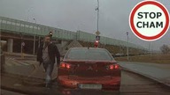 Przyśpieszanie podczas wyprzedzania, niebezpieczne manewry - agresja drogowa #405 Wasze Filmy