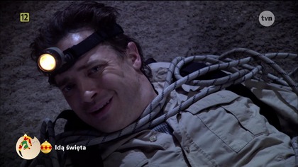 TVN - Belka "Idą święta", zapowiedzi, reklamy i ident stacji w bożonarodzeniowej oprawie graficznej (07. 12. 2025) (2/2)