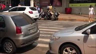 Jak postępować z idiotami parkującymi na pasach? Ona to wie, dowiedz się i ty!