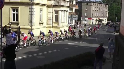 Tour de Pologne - Przejazd kolarzy przez ul. Jana Pawła II w Kamiennej Górze, 12.08.24 r.