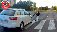 Centymetry ratują dziewczynce życie na przejściu dla pieszych.  STOP PIRAT