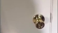 Ten ojciec to prawdziwy dupek