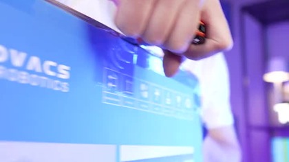 To ROBOT MYJĄCY OKNA 